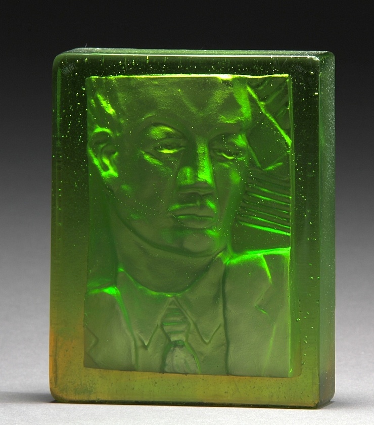 a-man-of-substance-glass-artist